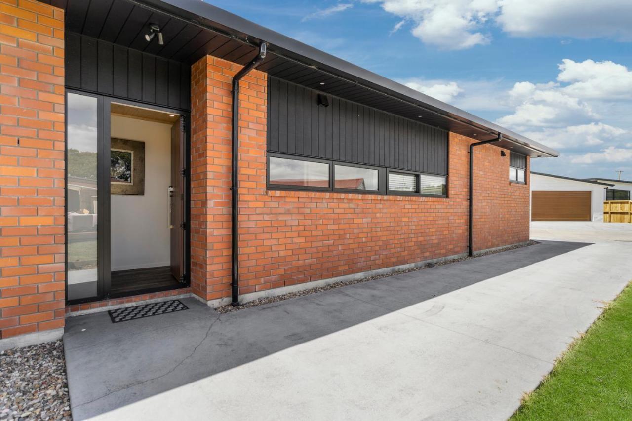 Custom Designed Holiday Home, Next To Cycleway. Te Aroha Extérieur photo